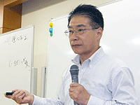 講師の石田仁社労士写真