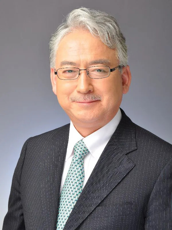小川 郁 氏